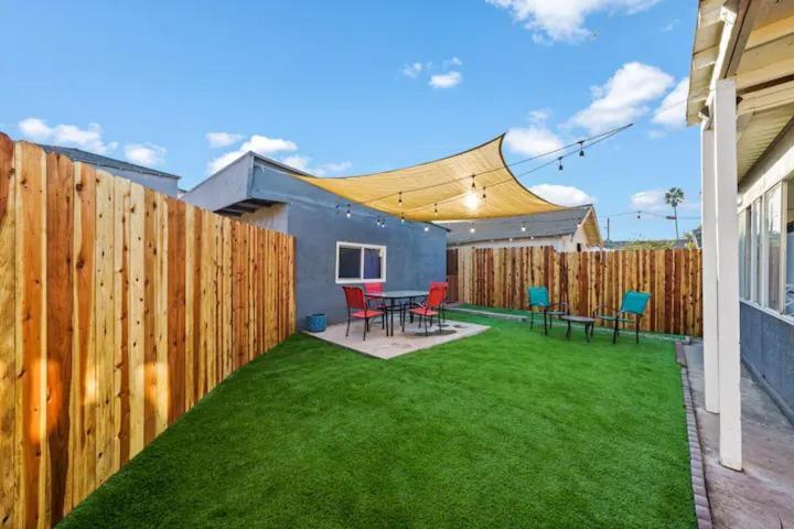 Spacious Centrally Located New 2 Bedroom Property! Inglewood Bagian luar foto